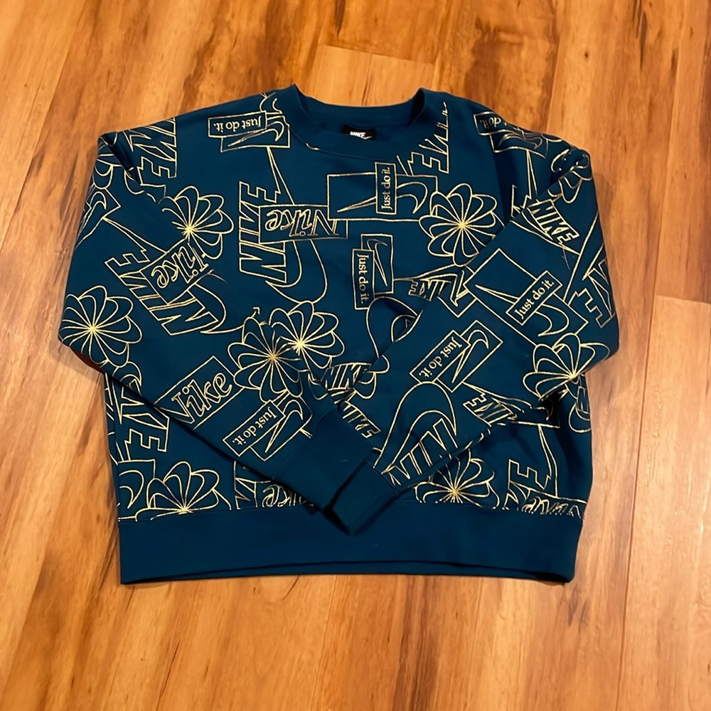 Women’s Nike Crewneck sweatshirt